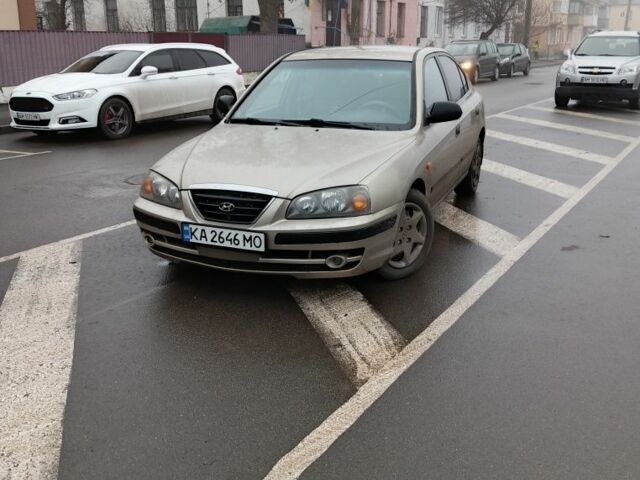 Бежевий Хендай Елантра, об'ємом двигуна 1.6 л та пробігом 262 тис. км за 3500 $, фото 1 на Automoto.ua