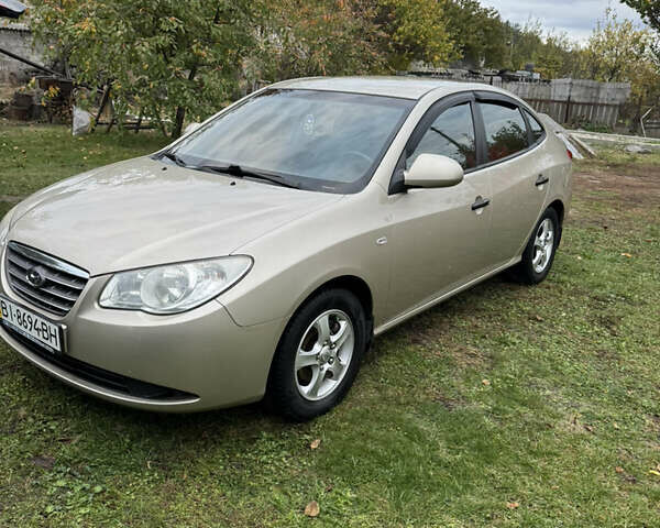 Бежевий Хендай Елантра, об'ємом двигуна 1.6 л та пробігом 174 тис. км за 6200 $, фото 1 на Automoto.ua