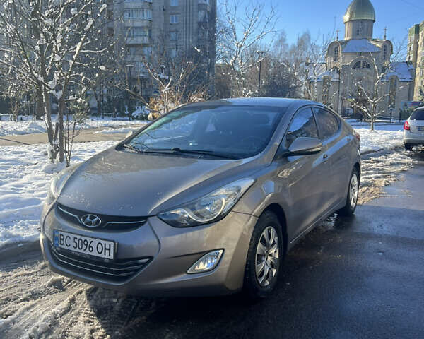 Бежевый Хендай Элантра, объемом двигателя 1.8 л и пробегом 113 тыс. км за 10400 $, фото 1 на Automoto.ua