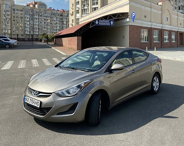 Бежевый Хендай Элантра, объемом двигателя 1.8 л и пробегом 197 тыс. км за 8850 $, фото 1 на Automoto.ua