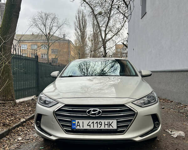 Бежевый Хендай Элантра, объемом двигателя 1.59 л и пробегом 94 тыс. км за 14950 $, фото 1 на Automoto.ua