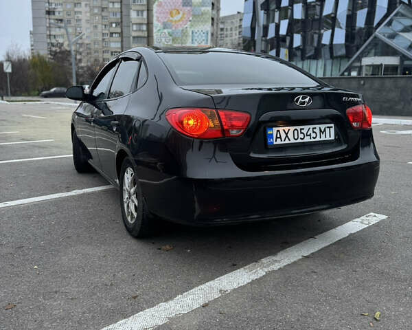 Чорний Хендай Елантра, об'ємом двигуна 1.59 л та пробігом 255 тис. км за 6300 $, фото 1 на Automoto.ua