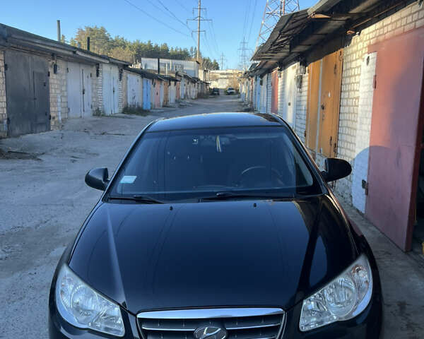 Черный Хендай Элантра, объемом двигателя 1.59 л и пробегом 240 тыс. км за 6257 $, фото 1 на Automoto.ua