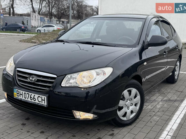 Чорний Хендай Елантра, об'ємом двигуна 1.59 л та пробігом 95 тис. км за 7850 $, фото 1 на Automoto.ua