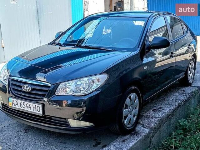 Черный Хендай Элантра, объемом двигателя 1.59 л и пробегом 184 тыс. км за 4975 $, фото 1 на Automoto.ua