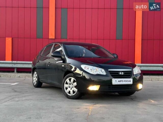 Чорний Хендай Елантра, об'ємом двигуна 1.59 л та пробігом 310 тис. км за 5290 $, фото 1 на Automoto.ua