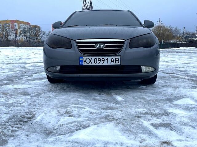 Чорний Хендай Елантра, об'ємом двигуна 1.6 л та пробігом 237 тис. км за 4800 $, фото 1 на Automoto.ua