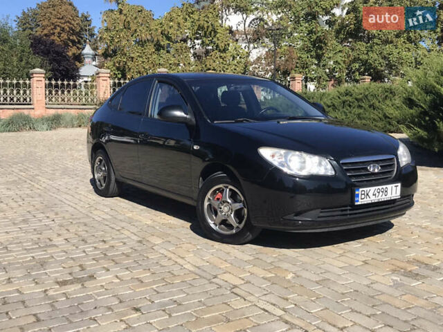 Чорний Хендай Елантра, об'ємом двигуна 1.59 л та пробігом 211 тис. км за 4999 $, фото 1 на Automoto.ua