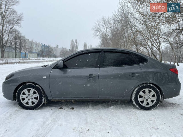 Черный Хендай Элантра, объемом двигателя 1.59 л и пробегом 240 тыс. км за 5000 $, фото 1 на Automoto.ua