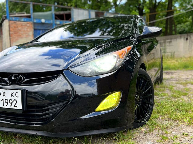 Черный Хендай Элантра, объемом двигателя 1.8 л и пробегом 190 тыс. км за 7600 $, фото 1 на Automoto.ua