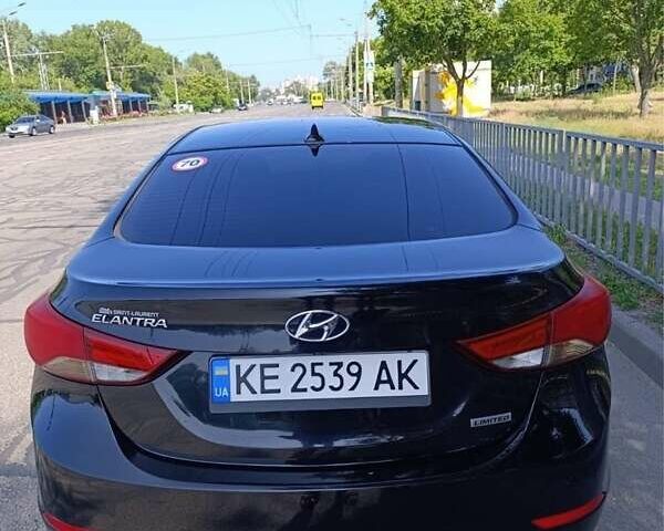 Черный Хендай Элантра, объемом двигателя 2 л и пробегом 93 тыс. км за 10600 $, фото 1 на Automoto.ua