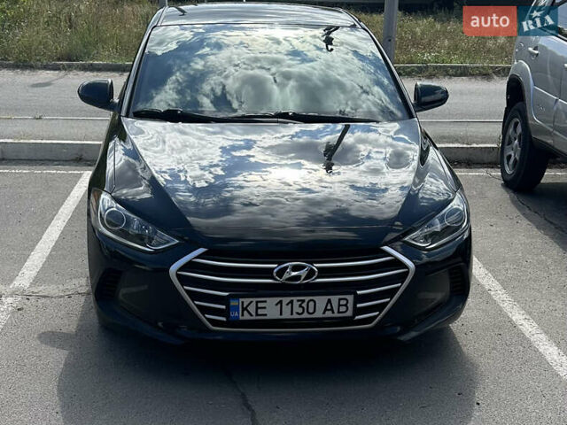 Черный Хендай Элантра, объемом двигателя 2 л и пробегом 160 тыс. км за 13500 $, фото 1 на Automoto.ua