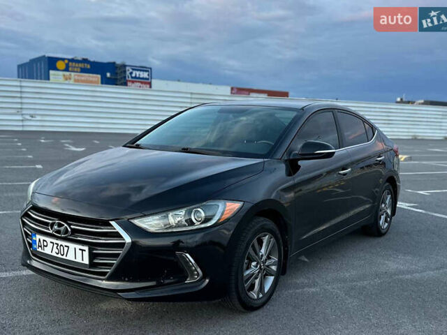 Черный Хендай Элантра, объемом двигателя 2 л и пробегом 130 тыс. км за 12000 $, фото 1 на Automoto.ua