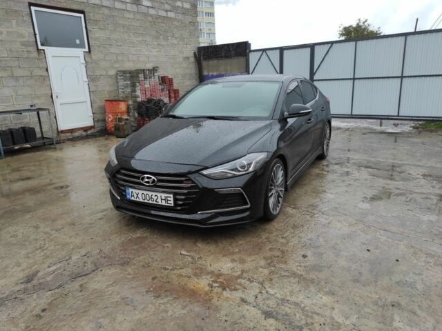 Черный Хендай Элантра, объемом двигателя 1.6 л и пробегом 59 тыс. км за 12800 $, фото 1 на Automoto.ua