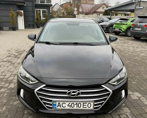 Черный Хендай Элантра, объемом двигателя 2 л и пробегом 182 тыс. км за 12700 $, фото 1 на Automoto.ua