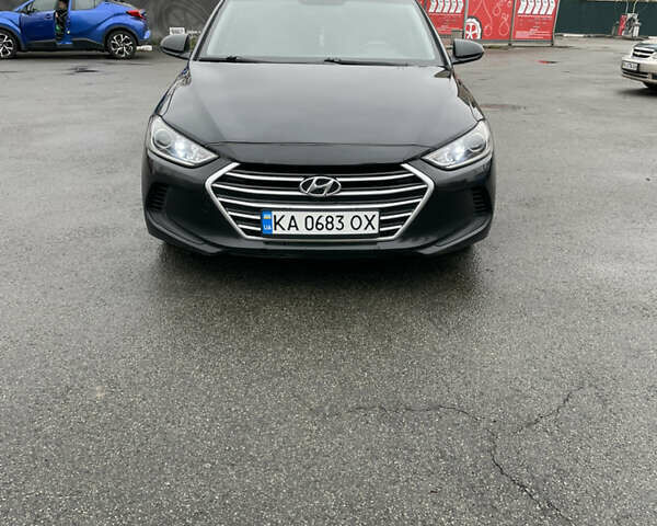 Чорний Хендай Елантра, об'ємом двигуна 2 л та пробігом 159 тис. км за 9600 $, фото 1 на Automoto.ua