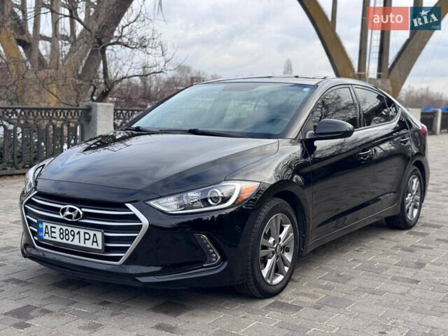 Черный Хендай Элантра, объемом двигателя 2 л и пробегом 75 тыс. км за 13000 $, фото 1 на Automoto.ua