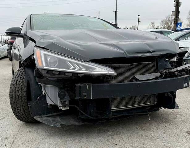 Черный Хендай Элантра, объемом двигателя 2 л и пробегом 90 тыс. км за 8500 $, фото 1 на Automoto.ua