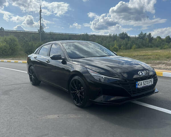 Черный Хендай Элантра, объемом двигателя 2 л и пробегом 69 тыс. км за 17400 $, фото 1 на Automoto.ua