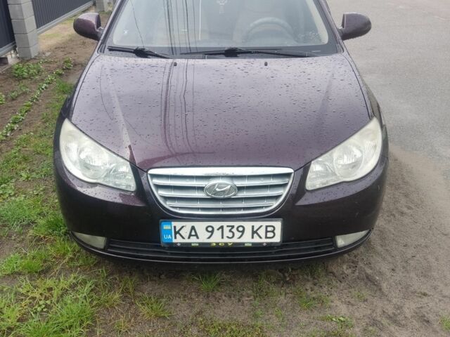 Фиолетовый Хендай Элантра, объемом двигателя 2 л и пробегом 205 тыс. км за 260000 $, фото 1 на Automoto.ua