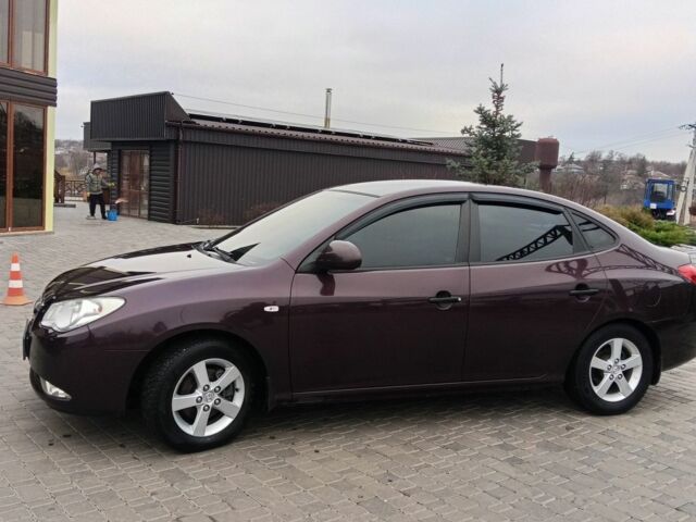 Фиолетовый Хендай Элантра, объемом двигателя 1.6 л и пробегом 140 тыс. км за 6500 $, фото 1 на Automoto.ua