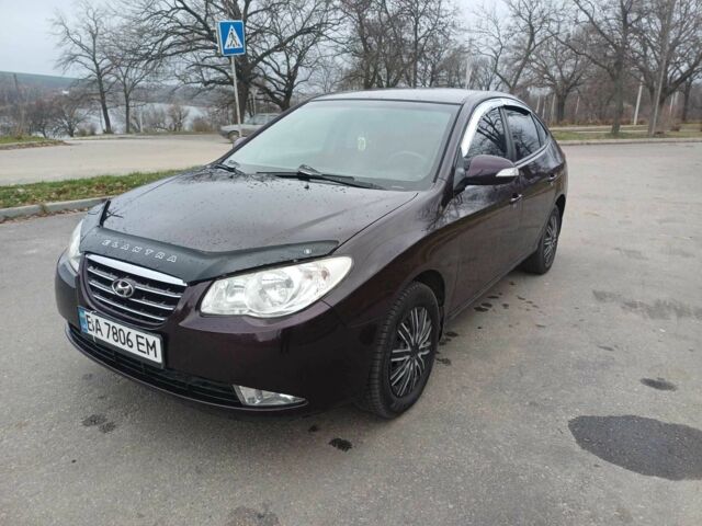 Фиолетовый Хендай Элантра, объемом двигателя 1.6 л и пробегом 204 тыс. км за 5900 $, фото 1 на Automoto.ua