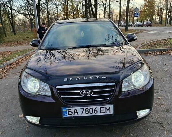 Фіолетовий Хендай Елантра, об'ємом двигуна 1.59 л та пробігом 202 тис. км за 5900 $, фото 1 на Automoto.ua