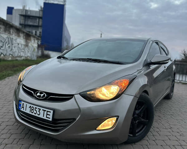 Коричневый Хендай Элантра, объемом двигателя 1.8 л и пробегом 230 тыс. км за 7700 $, фото 1 на Automoto.ua