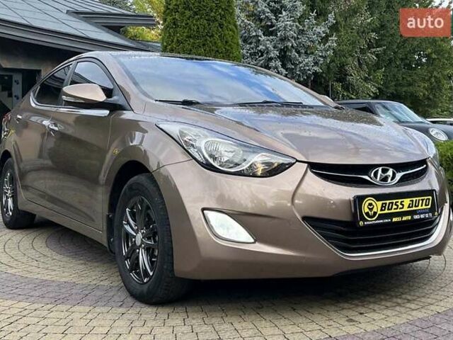 Коричневый Хендай Элантра, объемом двигателя 1.59 л и пробегом 140 тыс. км за 9700 $, фото 1 на Automoto.ua