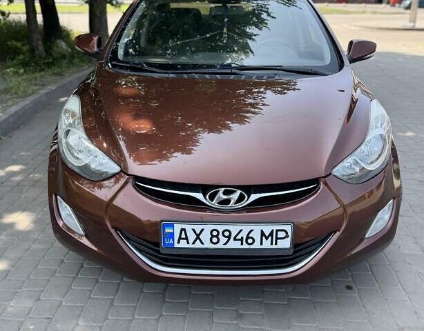 Коричневый Хендай Элантра, объемом двигателя 1.59 л и пробегом 239 тыс. км за 8300 $, фото 1 на Automoto.ua