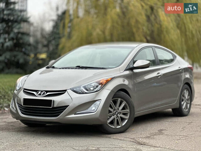 Коричневый Хендай Элантра, объемом двигателя 1.8 л и пробегом 128 тыс. км за 9500 $, фото 1 на Automoto.ua