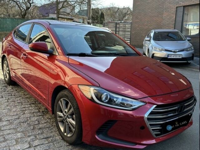 Красный Хендай Элантра, объемом двигателя 2 л и пробегом 170 тыс. км за 261 $, фото 1 на Automoto.ua