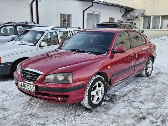 Червоний Хендай Елантра, об'ємом двигуна 2 л та пробігом 345 тис. км за 1800 $, фото 1 на Automoto.ua