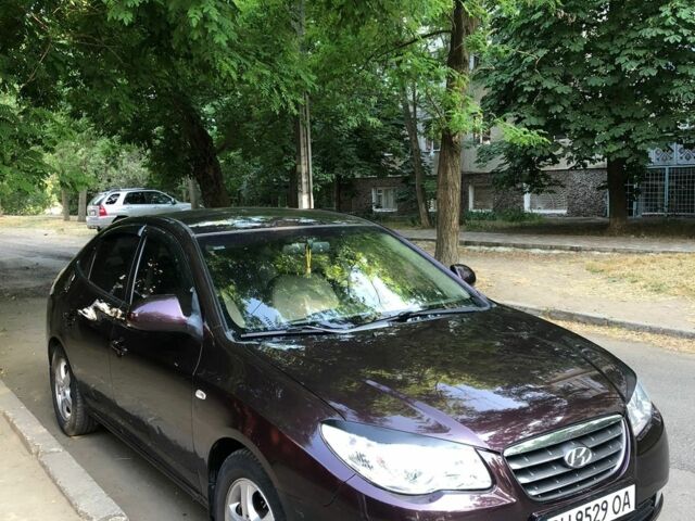 Красный Хендай Элантра, объемом двигателя 2 л и пробегом 178 тыс. км за 7100 $, фото 1 на Automoto.ua