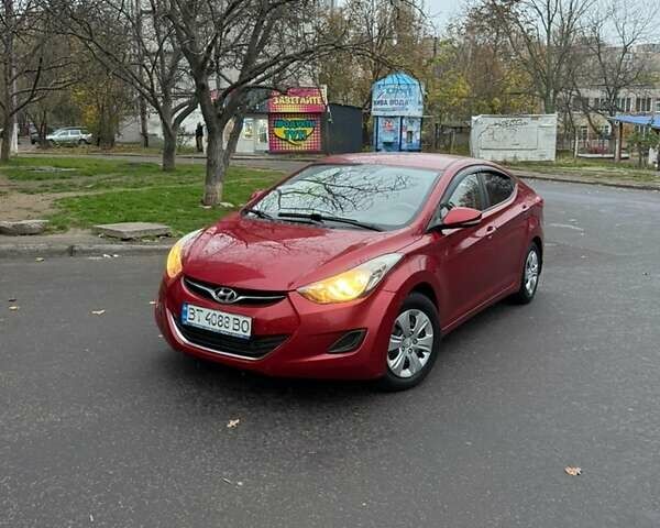 Красный Хендай Элантра, объемом двигателя 1.59 л и пробегом 136 тыс. км за 9800 $, фото 1 на Automoto.ua