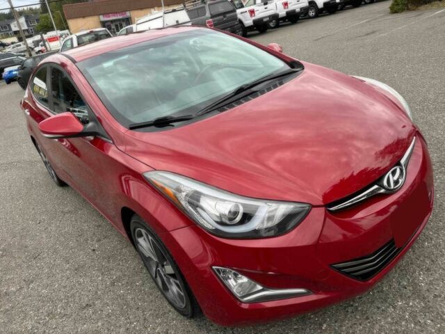 Красный Хендай Элантра, объемом двигателя 1.8 л и пробегом 80 тыс. км за 7200 $, фото 1 на Automoto.ua