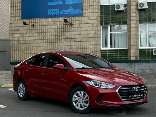 Червоний Хендай Елантра, об'ємом двигуна 2 л та пробігом 160 тис. км за 11300 $, фото 1 на Automoto.ua