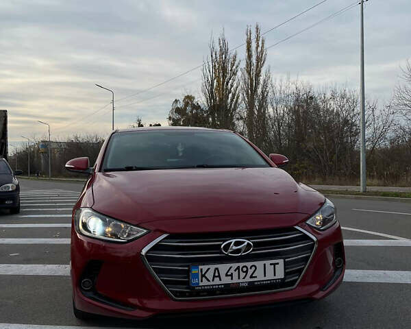 Красный Хендай Элантра, объемом двигателя 1.59 л и пробегом 124 тыс. км за 13500 $, фото 1 на Automoto.ua