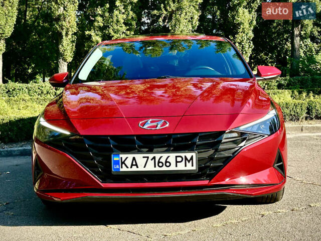Красный Хендай Элантра, объемом двигателя 2 л и пробегом 20 тыс. км за 18500 $, фото 1 на Automoto.ua
