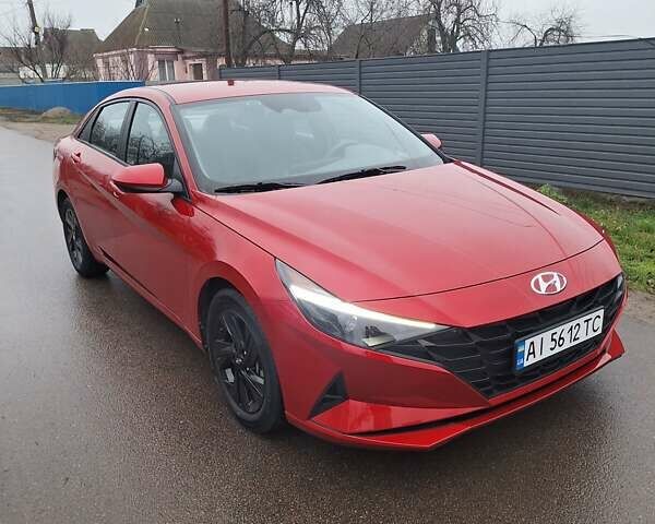 Красный Хендай Элантра, объемом двигателя 2 л и пробегом 15 тыс. км за 19500 $, фото 1 на Automoto.ua