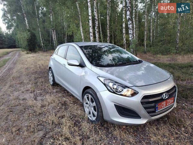 Хендай Элантра, объемом двигателя 1.8 л и пробегом 130 тыс. км за 10250 $, фото 1 на Automoto.ua