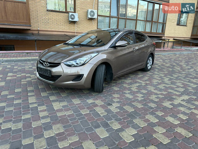 Хендай Элантра 2013 в Виннице на Automoto.ua Хендай Элантра, объемом двигателя 1.6 л и пробегом 94 тыс. км за 9799 $, фото 1 на Automoto.ua