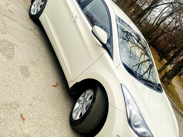 Хендай Елантра, об'ємом двигуна 1.6 л та пробігом 160 тис. км за 9700 $, фото 1 на Automoto.ua