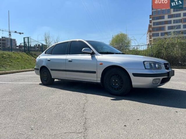 Сірий Хендай Елантра, об'ємом двигуна 1.98 л та пробігом 371 тис. км за 2800 $, фото 1 на Automoto.ua