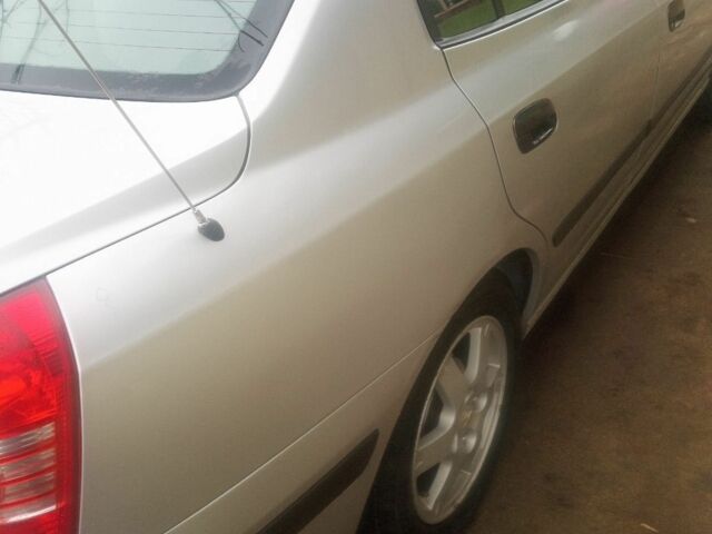 Серый Хендай Элантра, объемом двигателя 2 л и пробегом 2 тыс. км за 3800 $, фото 1 на Automoto.ua