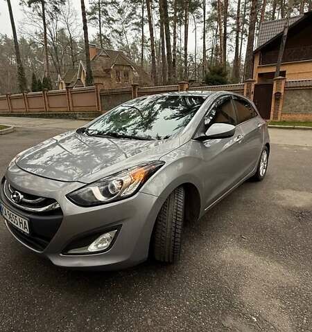 Серый Хендай Элантра, объемом двигателя 1.8 л и пробегом 207 тыс. км за 7300 $, фото 1 на Automoto.ua