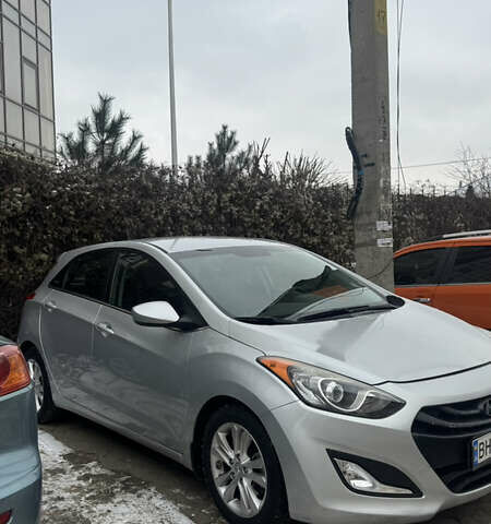 Серый Хендай Элантра, объемом двигателя 2 л и пробегом 91 тыс. км за 8500 $, фото 1 на Automoto.ua