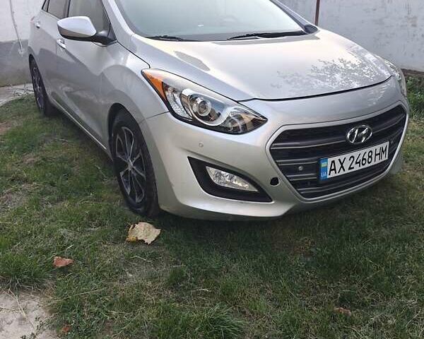 Серый Хендай Элантра, объемом двигателя 2 л и пробегом 83 тыс. км за 12900 $, фото 1 на Automoto.ua