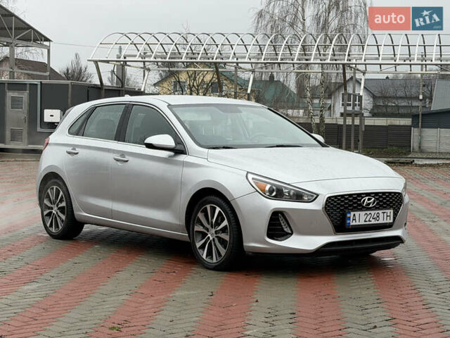 Серый Хендай Элантра, объемом двигателя 2 л и пробегом 105 тыс. км за 11900 $, фото 1 на Automoto.ua