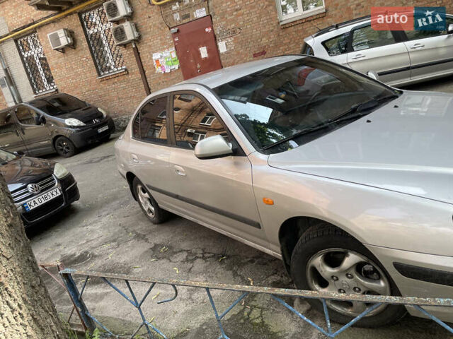 Серый Хендай Элантра, объемом двигателя 1.98 л и пробегом 218 тыс. км за 3750 $, фото 1 на Automoto.ua